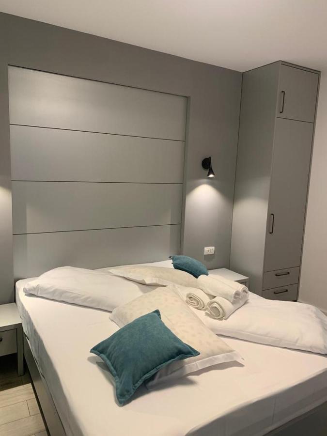 Doftana Apartaments Tesila Екстер'єр фото